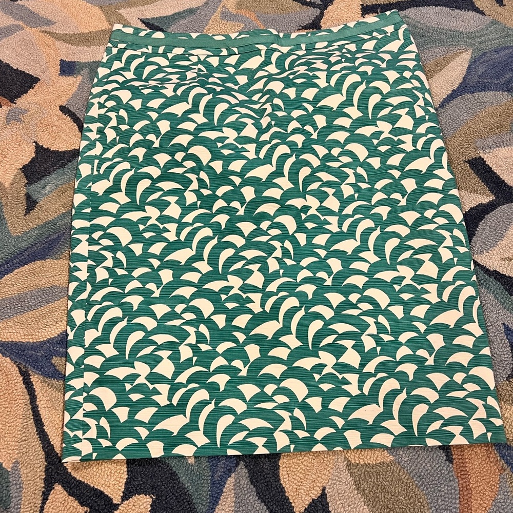 Boden size 10r Green and White Patterned Women's Skirt